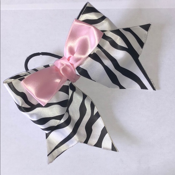 🎀 Bow - Black/White/Pink. - Picture 1 of 4